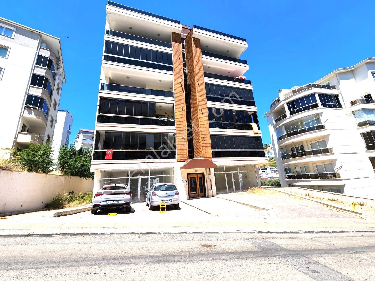 Mudanya Güzelyalı Eğitim Satılık Daire TIRPAN GAYRİMENKULDEN EĞİTİM MAH. 3+1 140M2 ARAKAT LÜX YENİ DAİRE