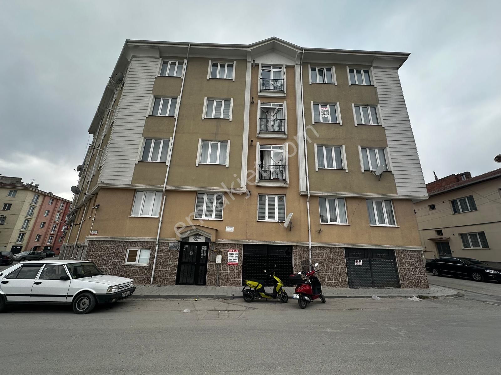 Tepebaşı Şirintepe Satılık Daire ŞİRİNTEPE'DE İLETİŞİM KAPISINA ÇOK YAKIN EŞYALI SATILIK DAİRE