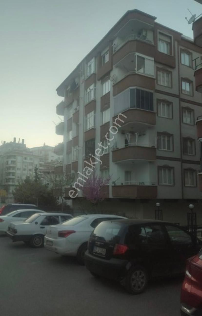 Şahinbey Güneykent Satılık Daire ŞAHİNBEY GÜNEYKENT MAHALLESİ'NDE HARİKA KONUMLU SATILIK 3+1 FIRSAT DAİRE