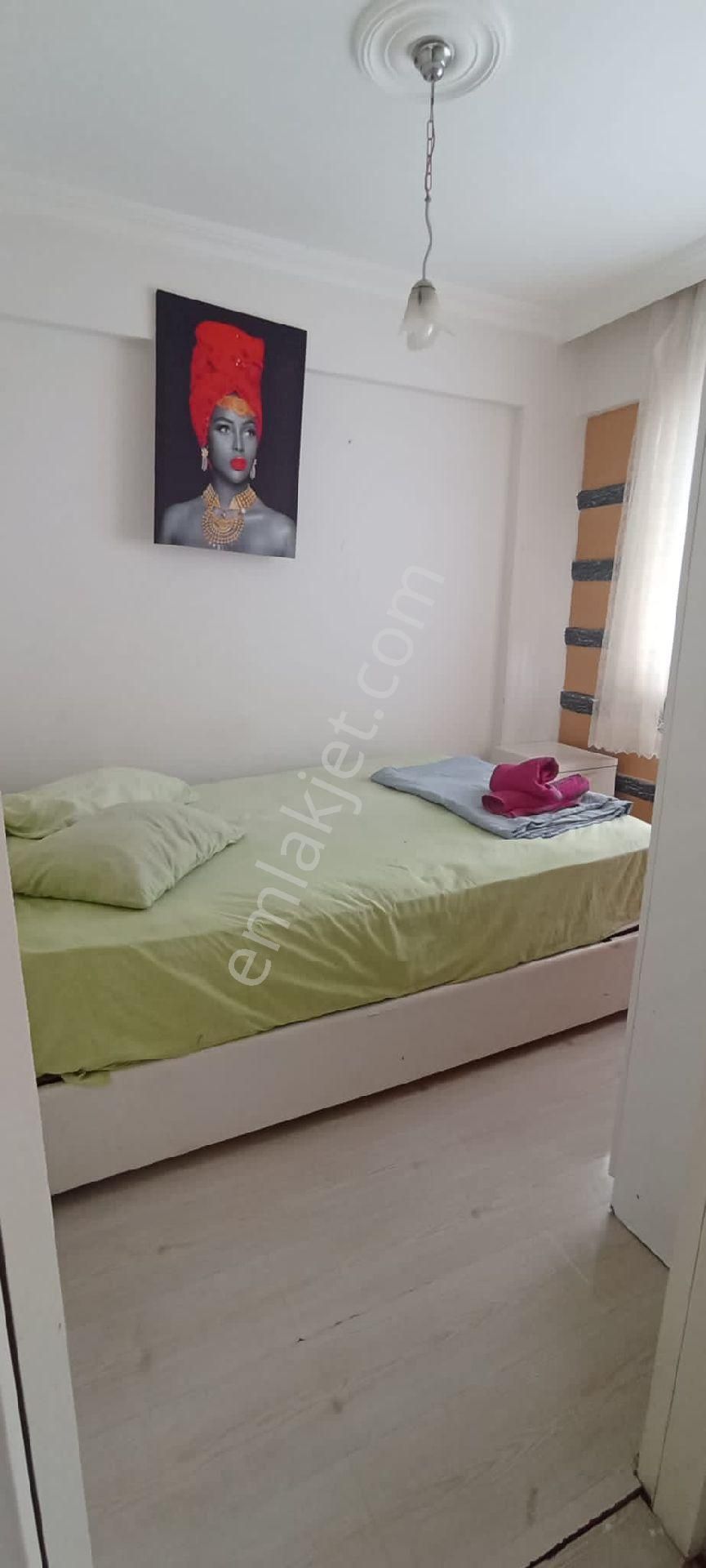 Buca Kuruçeşme Günlük Kiralık Daire BUCADA AİLEYE UYGUN TEMİZ DÜZGÜN 2+1 DAİRE