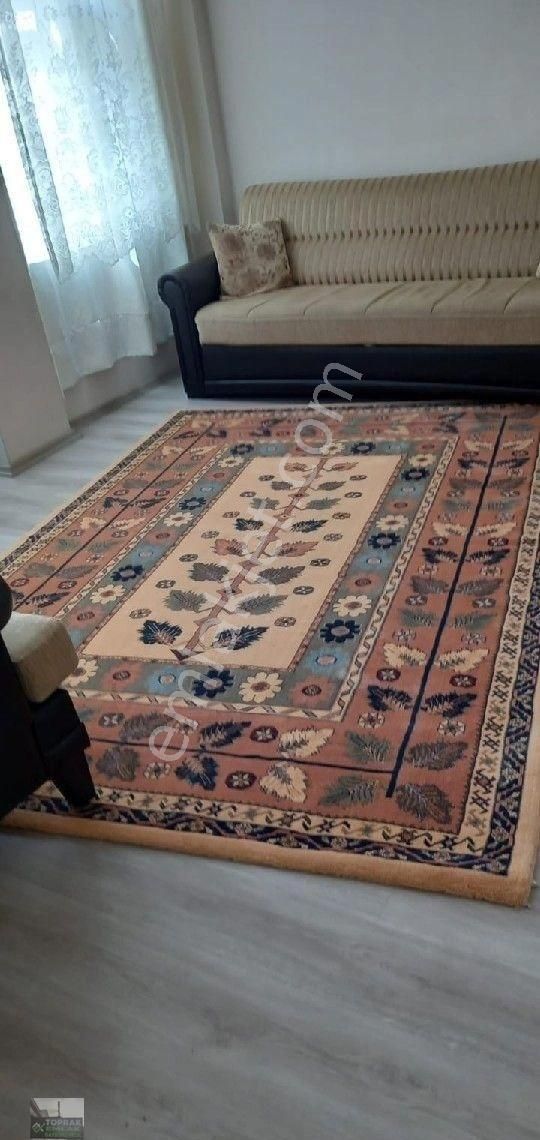 Edremit Camivasat Kiralık Daire EDREMİT ASKERİ TUGAY YOLU ÜZERİ MERKEZE YAKIN DEVAMLI EŞYALI KİRALIK DAİRE 1 +1