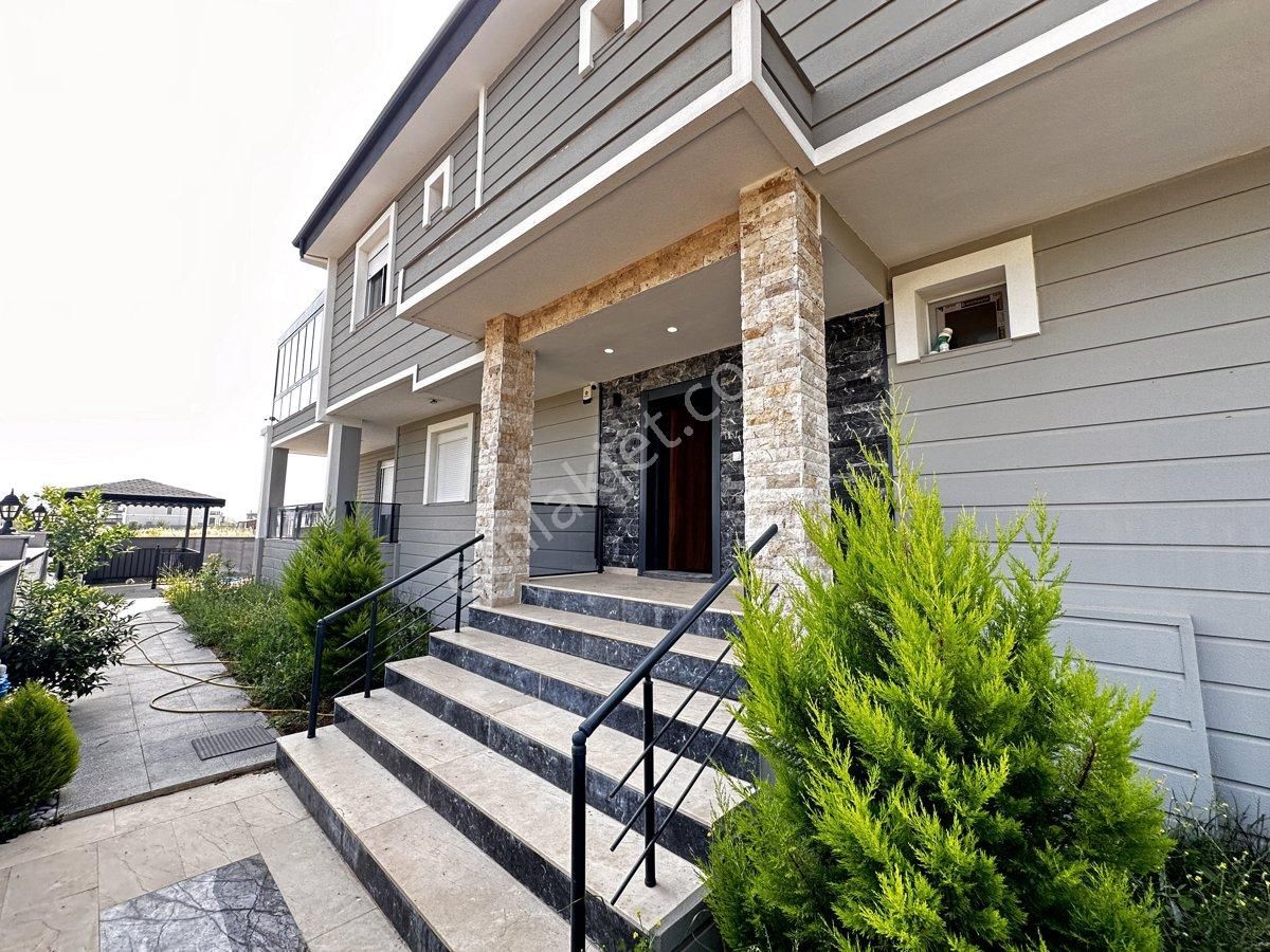 Döşemealtı Yeniköy Satılık Villa ANTALYA DÖŞEMEALTI'NDA HAVUZLU KAPALI TERASLI 4+1 VİLLA