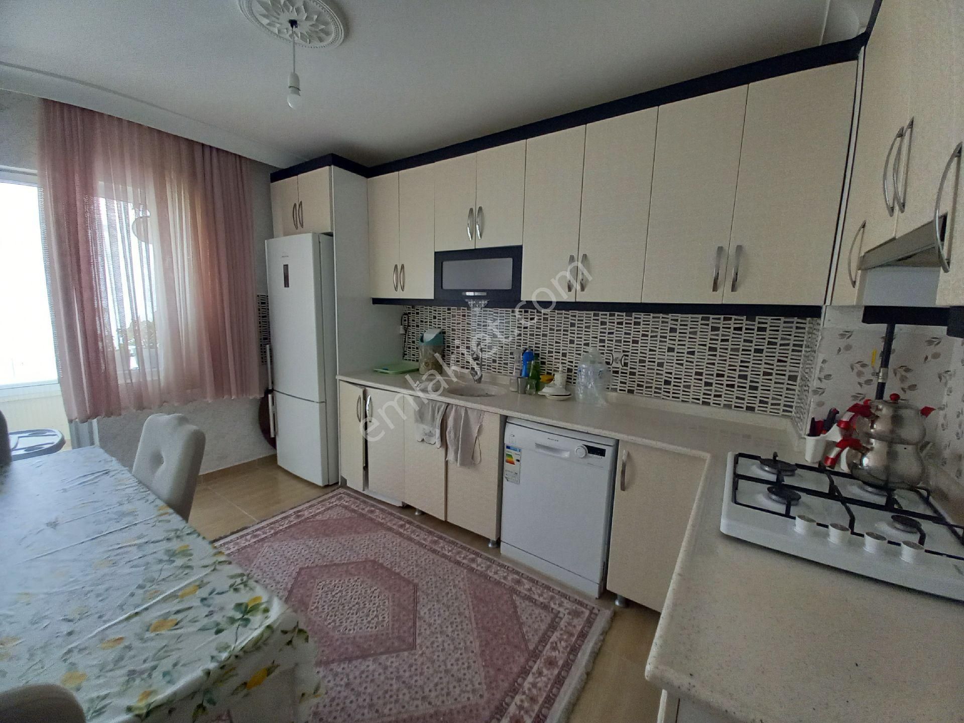 Sincan Fevzi Çakmak Kiralık Daire Asansörlü geniş bakımlı ön cephe 