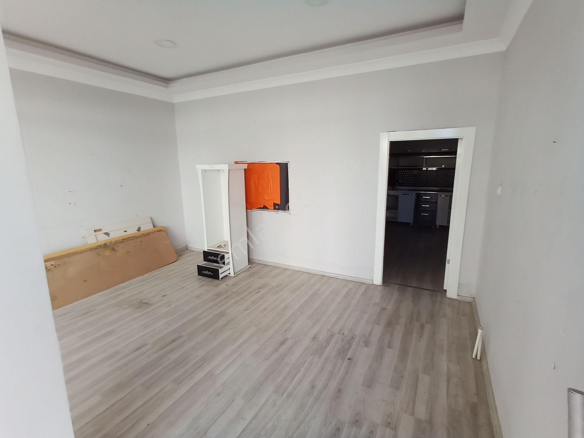 Sincan Akşemsettin Kiralık Ofis Başkan'dan Akşemsettin Mahallesi Bosna Cadde Yanı 60 m2 Kiralık Dükkan