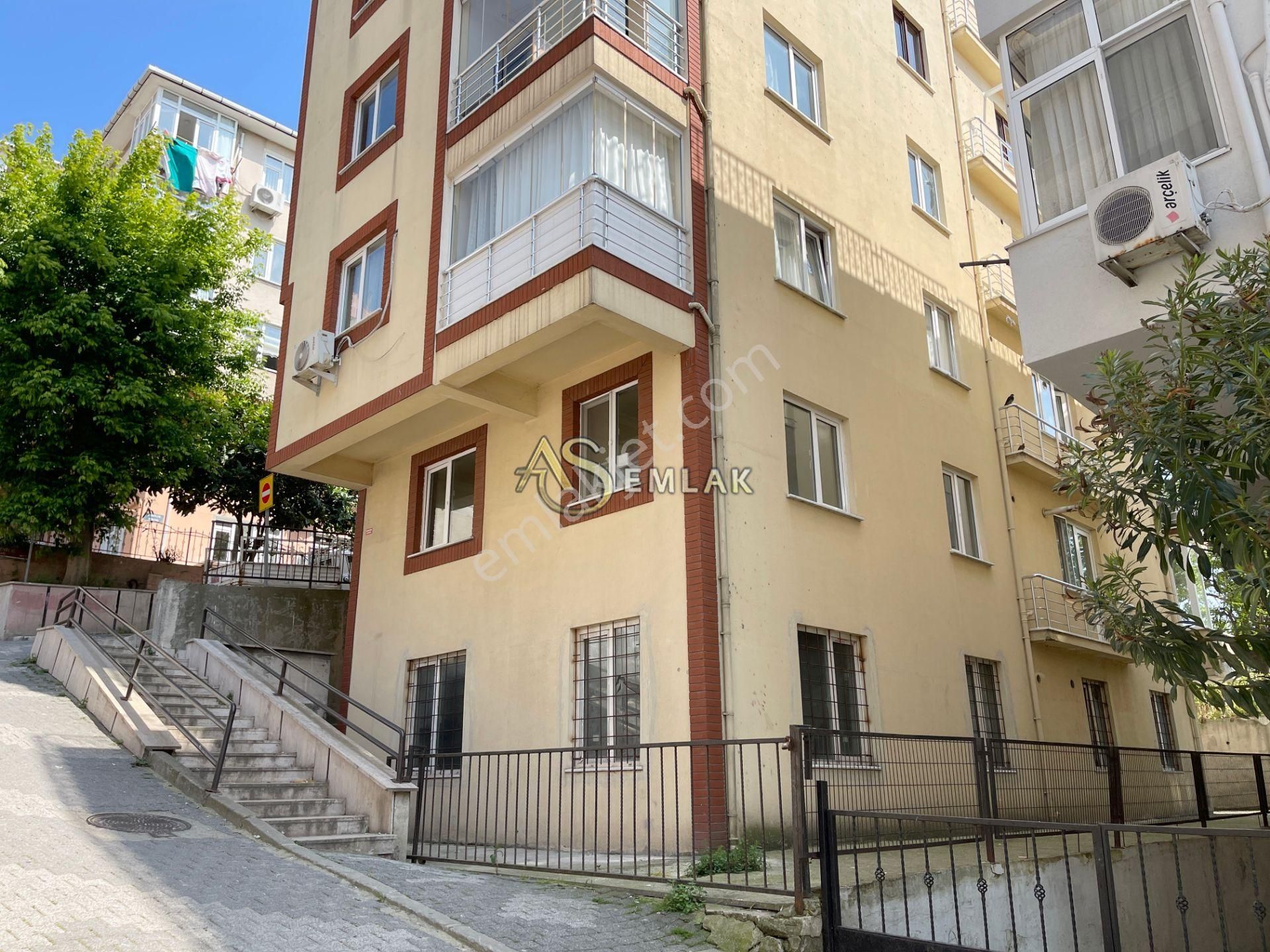 Üsküdar Mimar Sinan Metrobüse Yakın Kiralık Daire  AS EMLAK'TAN 3+1 GENÇ BİNADA NEVÇARŞI AVM YAKIN MERKEZDE DAİRE