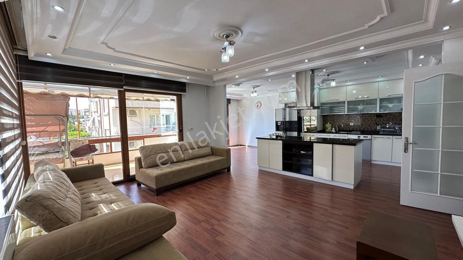 Buca Yaylacık Satılık Daire  Buca Yaylacık Mahallesi'nde 280 m², Ferah ve Lüks 3+1 Daire