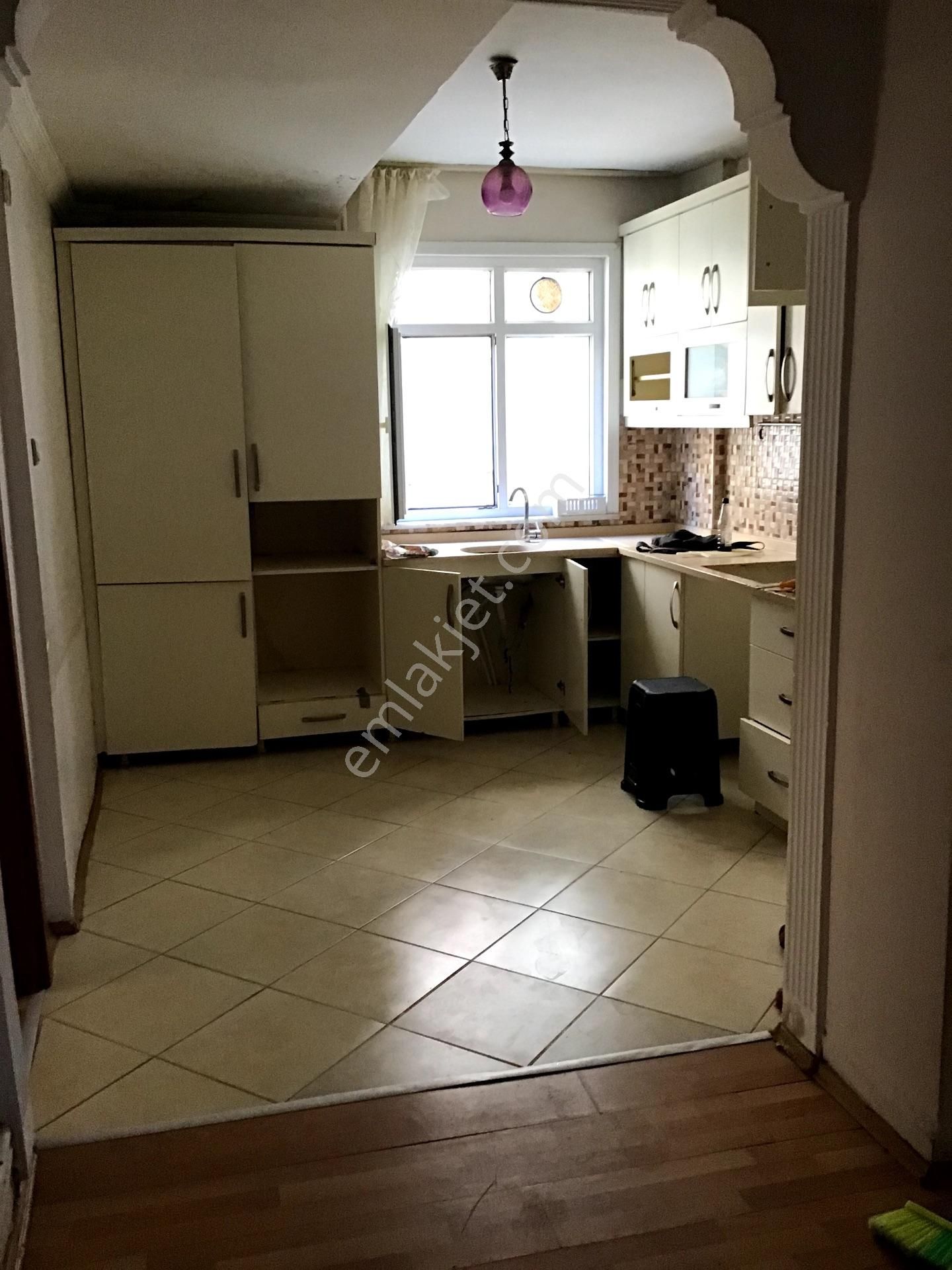 İstanbul Üsküdar Marmaraya Yakın Kiralık Daire  Üsküdar Küplüce Mahallesin'de 2+1 Kiralık Daire