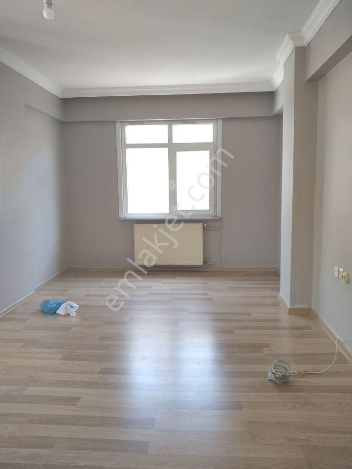 Güngören Güneştepe Metrobüse Yakın Kiralık Daire Güngören Gümüştepe mahallesinde kiralık daire 