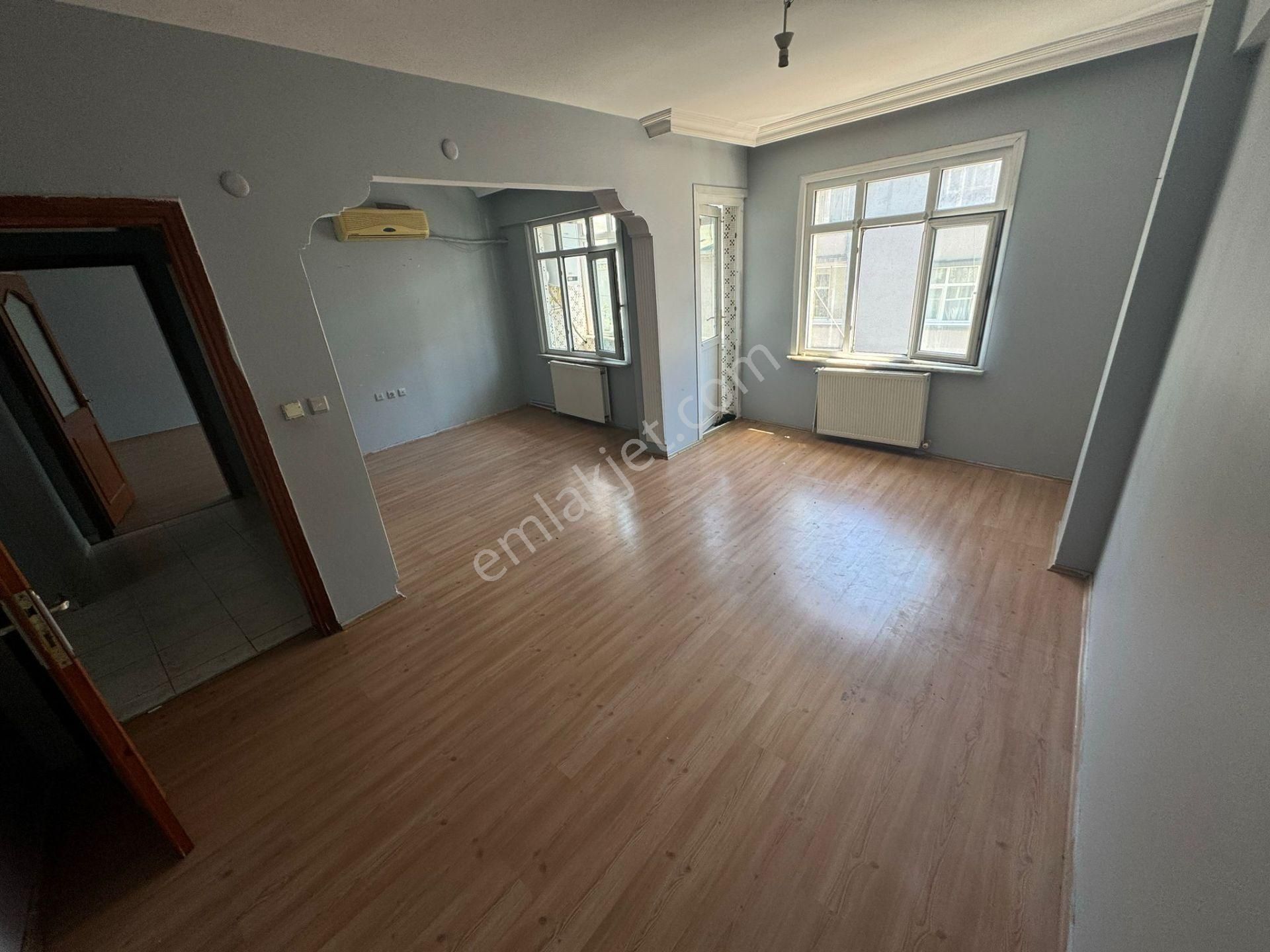 Sultangazi Cebeci Kiralık Daire  AYDIN İNŞ. CEBECİ MAH. 4+1 130M2 2.KAT 