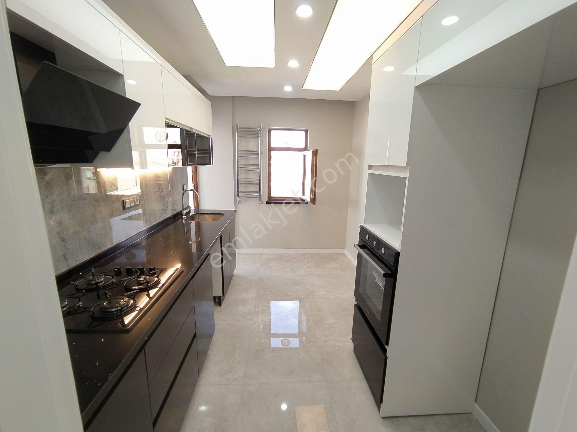 Çankaya Aşağı Öveçler Satılık Daire  TANER'DEN LİZBON CADDESİNDE ANADOLU BULVARI YANI 3+1 SÜPER LÜKS ÇİFT BANYO 135m2