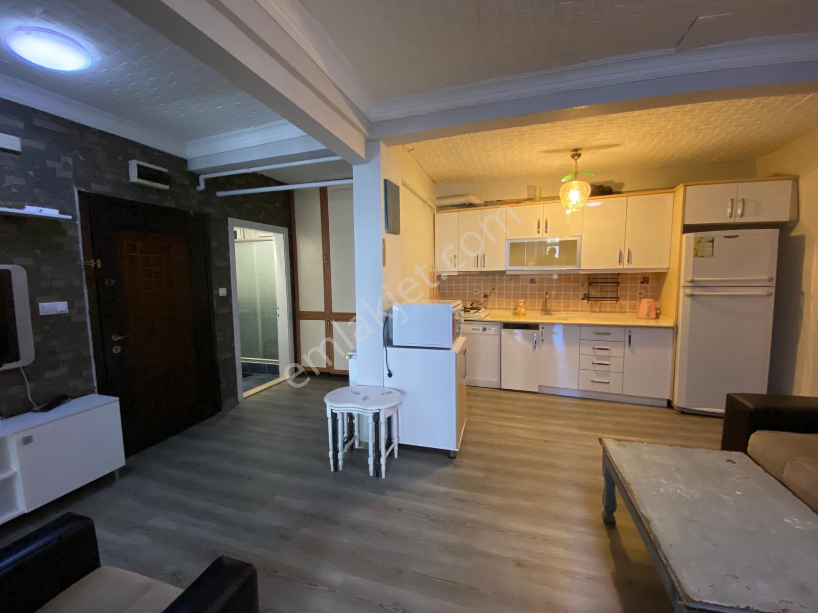 Kağıthane Yahya Kemal Okula Yakın Kiralık Daire  YAHYA KEMAL'DE TOPLU TAŞIMAYA 2DK,EŞYALI DAİRE,2+1,80M2,ARTUM'DAN