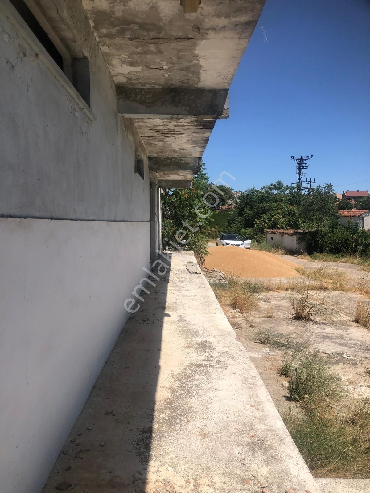 Uzunköprü Çöpköy Mahallesinde Satılık Mandıra - Görsel 4