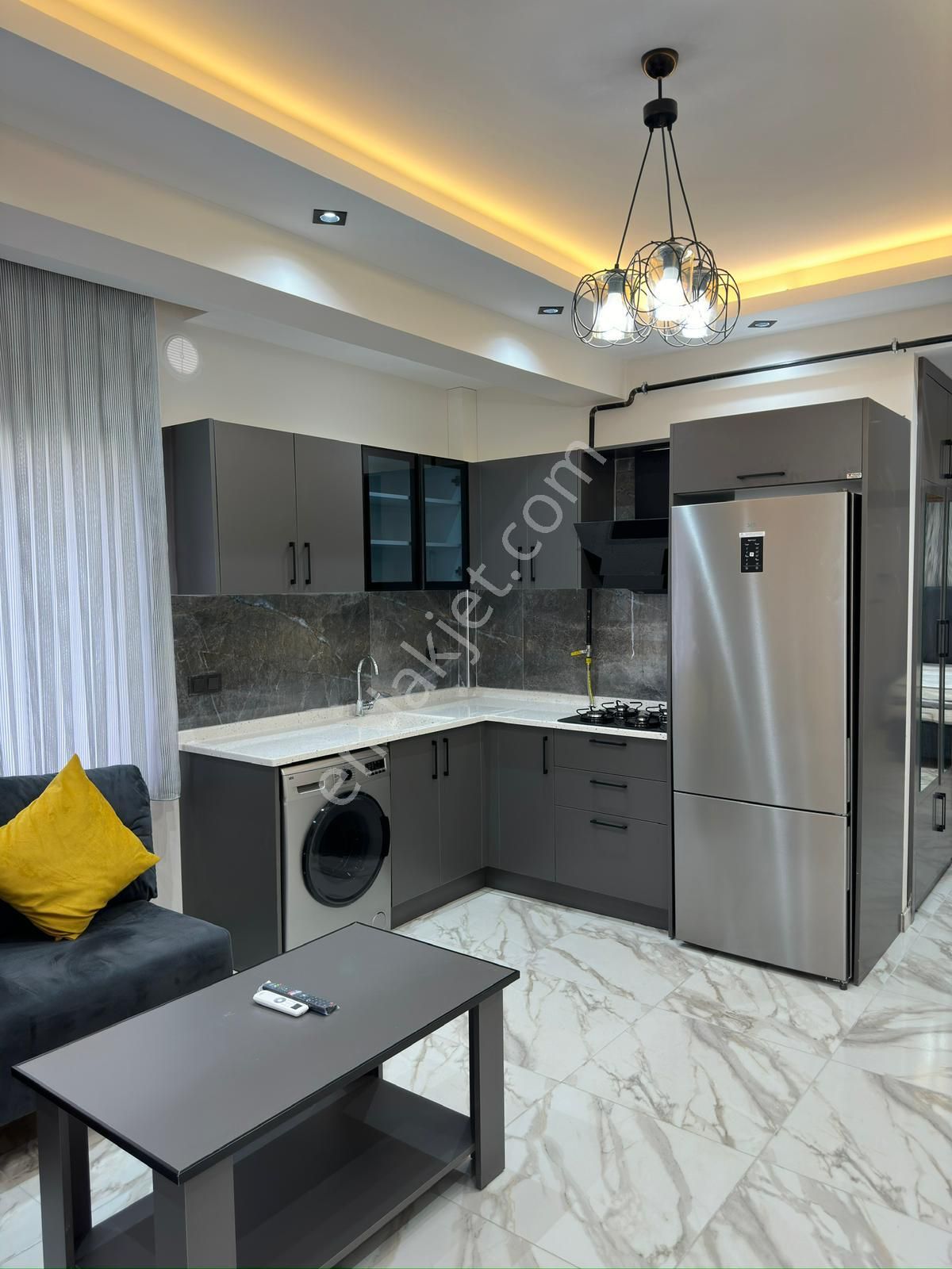 Mezitli Viranşehir Kiralık Daire  KARINCA'DAN VİRANŞEHİR MH'DE DENİZE 50M,AYLIK ÖDEMELİ FUL EŞYALI 1+1 KİRALIK DAİRE!!