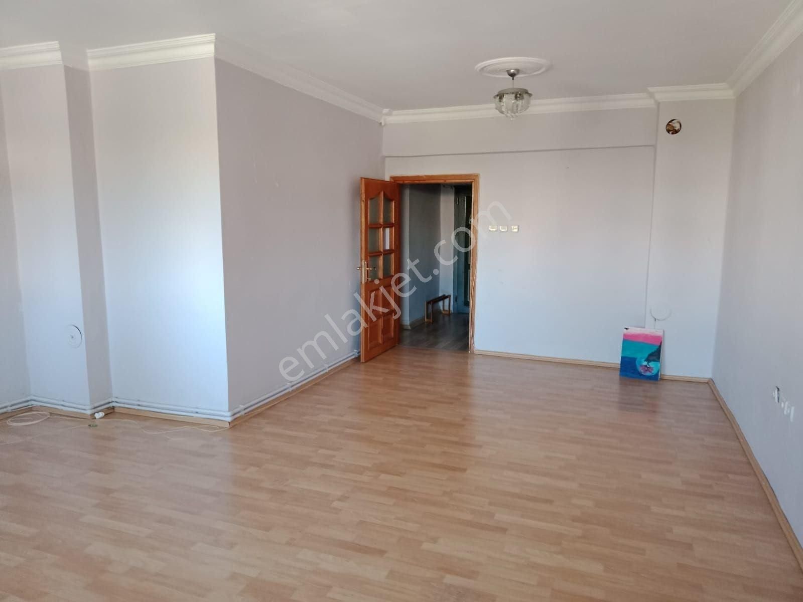 Edirne Merkez Fatih Kiralık Daire FATİH MAH. KİRALIK 3+1 DOĞALGAZLI DAİRE