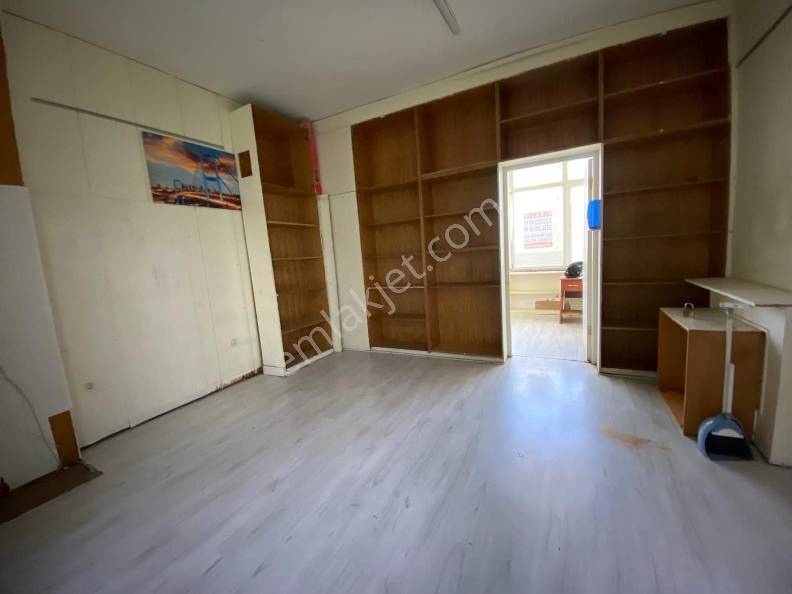 Bağcılar Yavuz Selim Kiralık Ofis Bağcılar Yavuz Selim Bağcılar Meydan da Kiralık İş Yeri 15m2