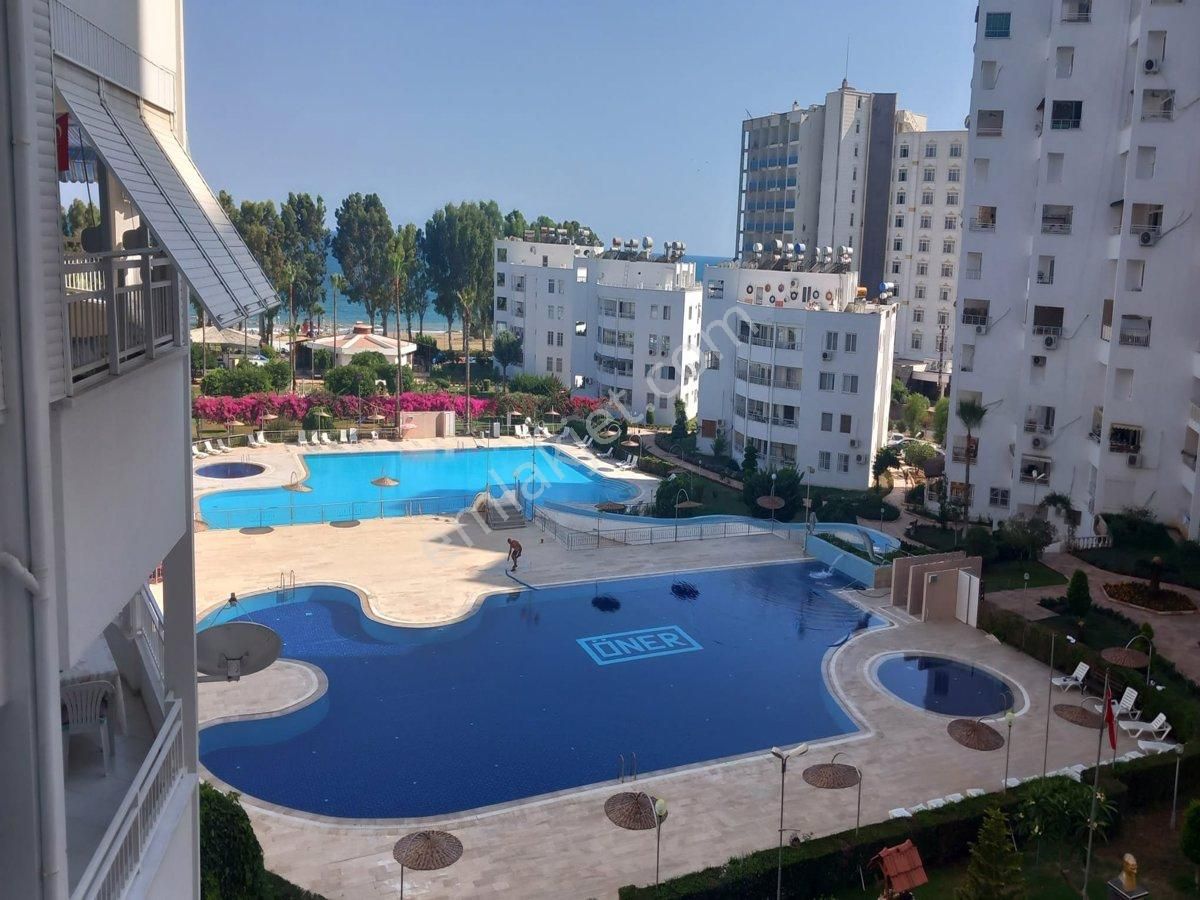 Mersin Erdemli Deniz Manzaralı Satılık Daire REMAX TROPİK'TEN TÖMÜK ÖNER TATİL SİTESİNDE 1+1 YAZLIK