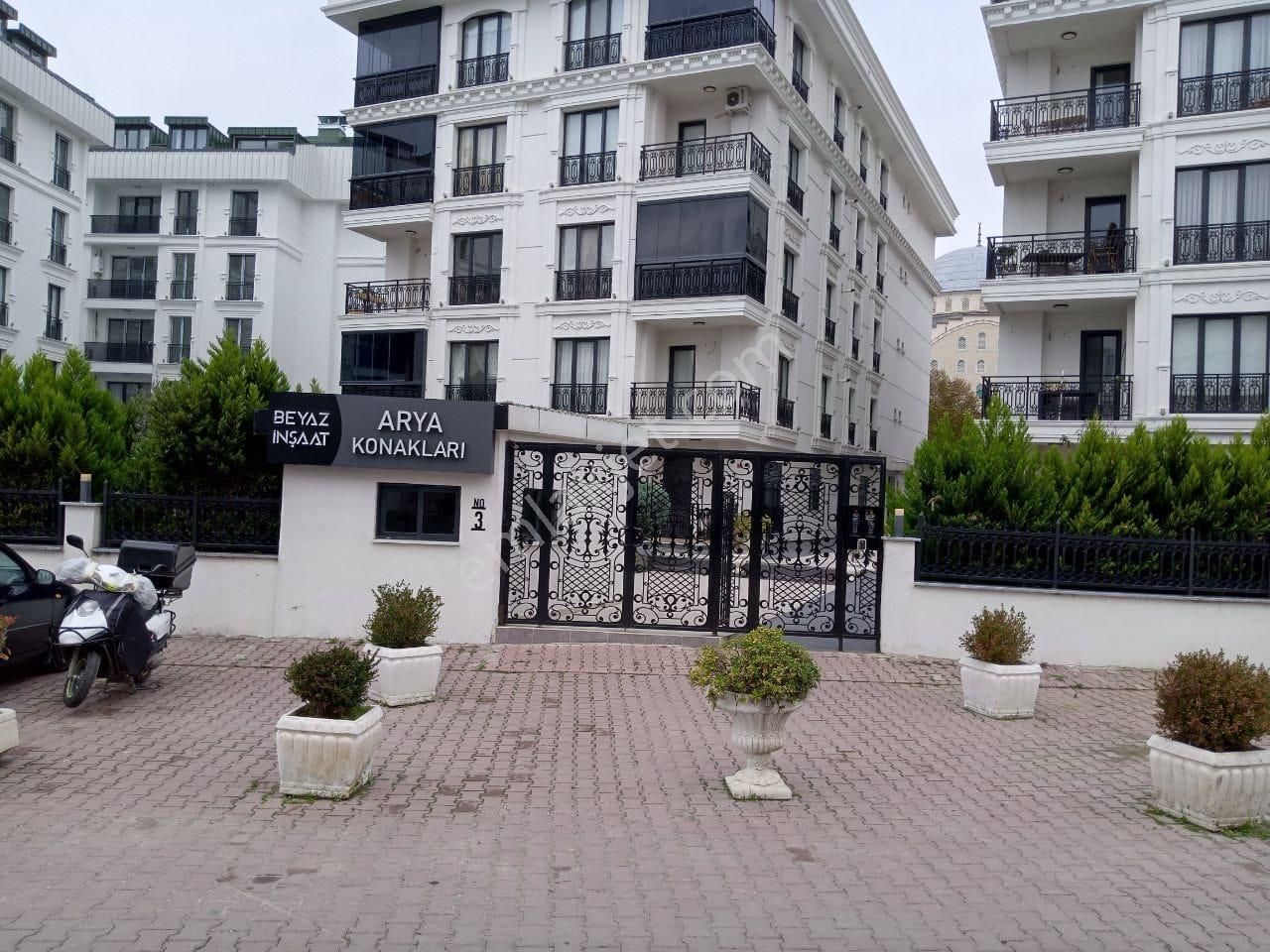 Büyükçekmece Atatürk Hastaneye Yakın Kiralık Daire  ISTANBUL BÜYÜKÇEKMECE DE AYLIK 2+1 KIRALIK LÜKS DAİRE