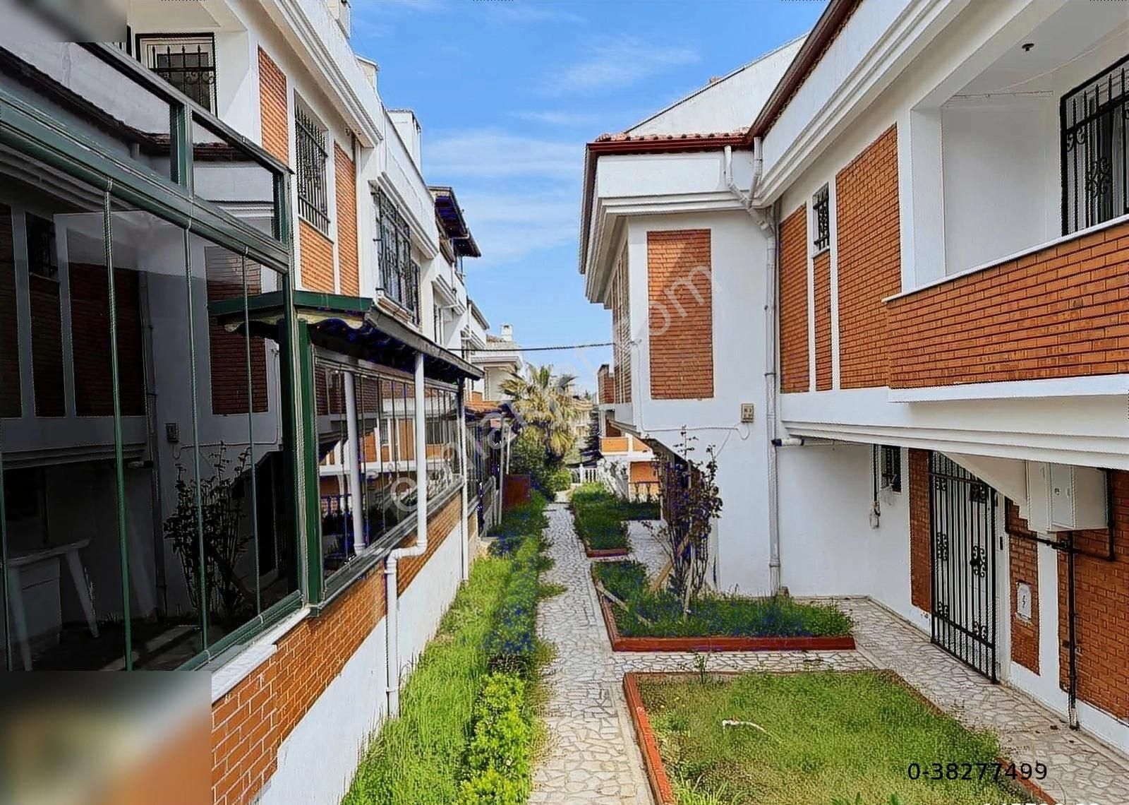 İstanbul Silivri Kiralık Villa SİLİVRİ BALABAN'DA DENİZE 10 MT ÖZEL PLAJLI KİRALIK 5+1 VİLLA