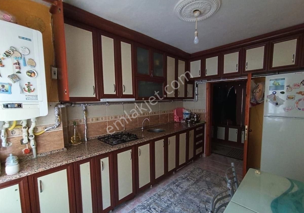 Çorum Merkez Ulukavak Satılık Daire 🏡HAKAN EMLAK’TAN ÖZGÜREVLER CİVARINDA SATILIK 3+1 FIRSAT DAİRE🏡