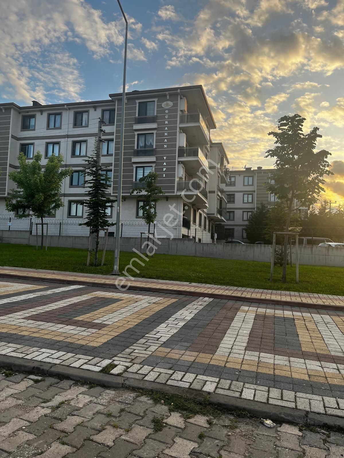 İnegöl Yeniceköy Satılık Daire ROMA’ dan YENİCEKÖYDE SATILIK DAİRE