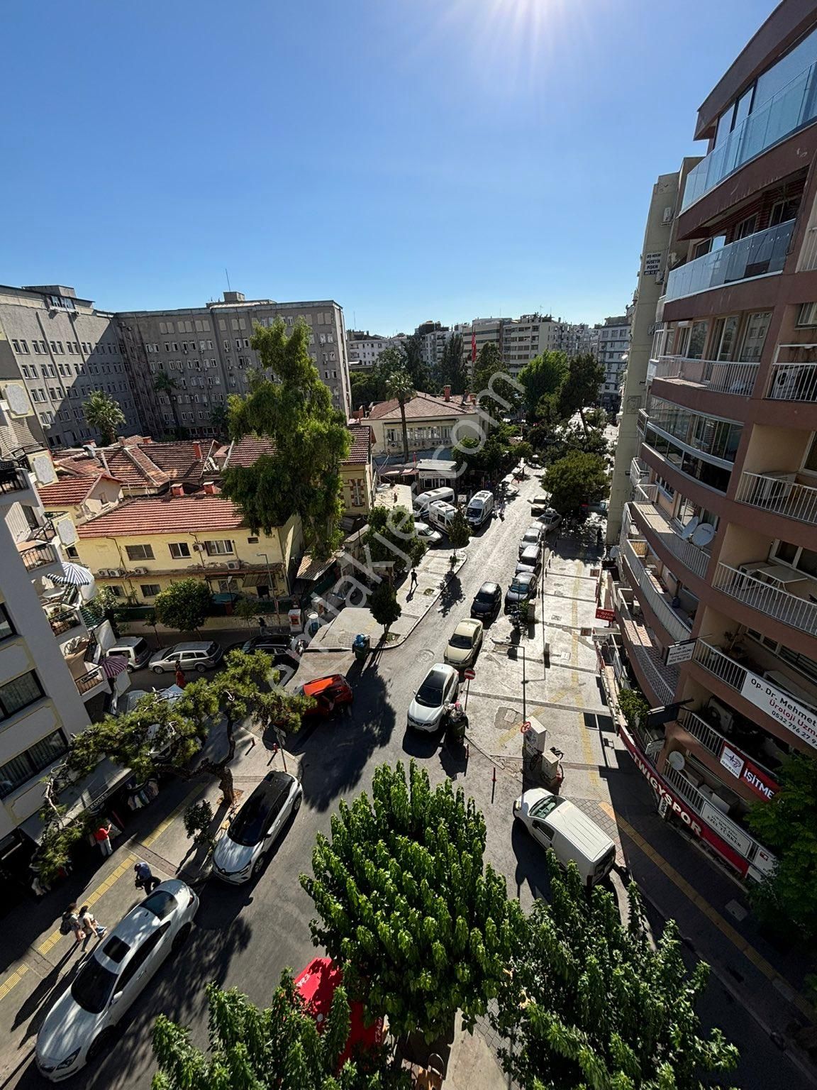 Alsancak Devlet Hastanesi Acil Karşısı Köşe Kiralık Büro - Görsel 8
