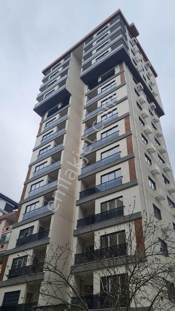 Kadıköy Bostancı Satılık Daire  Şenesenevler'de Prestijli Binada Sıfır Geniş 3+1