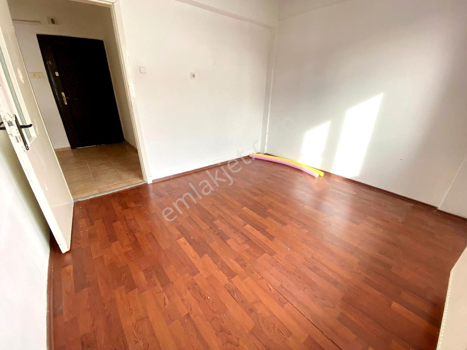 Uzman Emlak'dan Keçiören İncirli Mh'de Katta Manzaralı Güney-batı Cepheli 3+1 Daire - Görsel 8