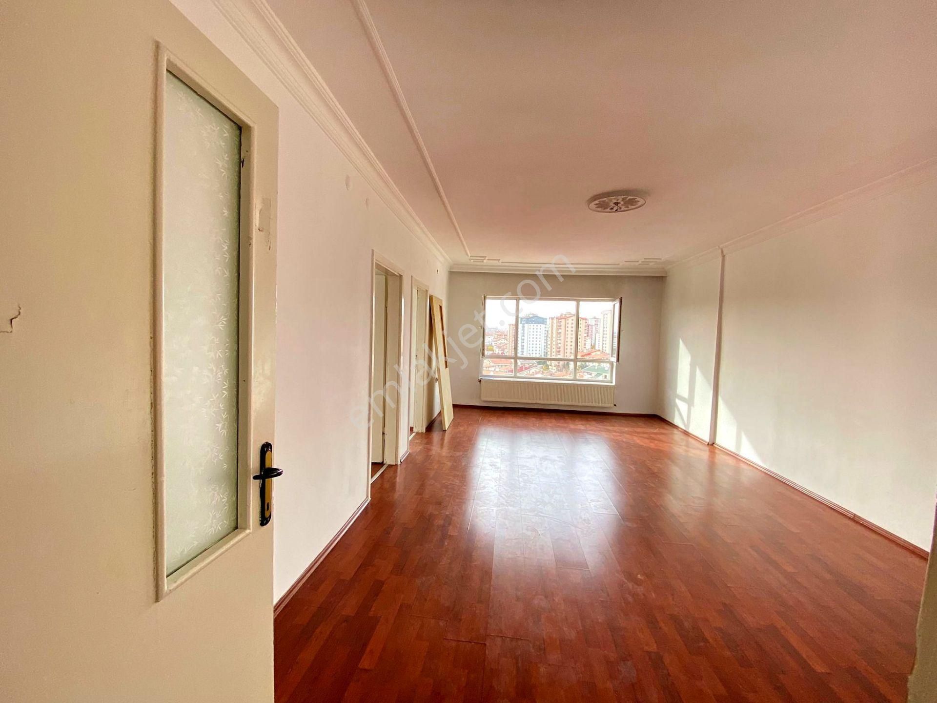 Uzman Emlak'dan Keçiören İncirli Mh'de Katta Manzaralı Güney-batı Cepheli 3+1 Daire - Görsel 2