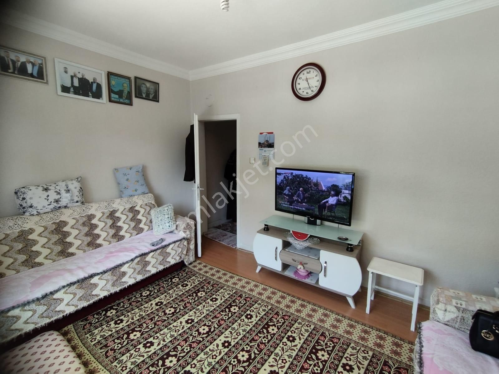 Keçiören Pınarbaşı Satılık Daire  KEÇİÖREN ARK CADDESİNDE SATILIK 3+1 DAİRE