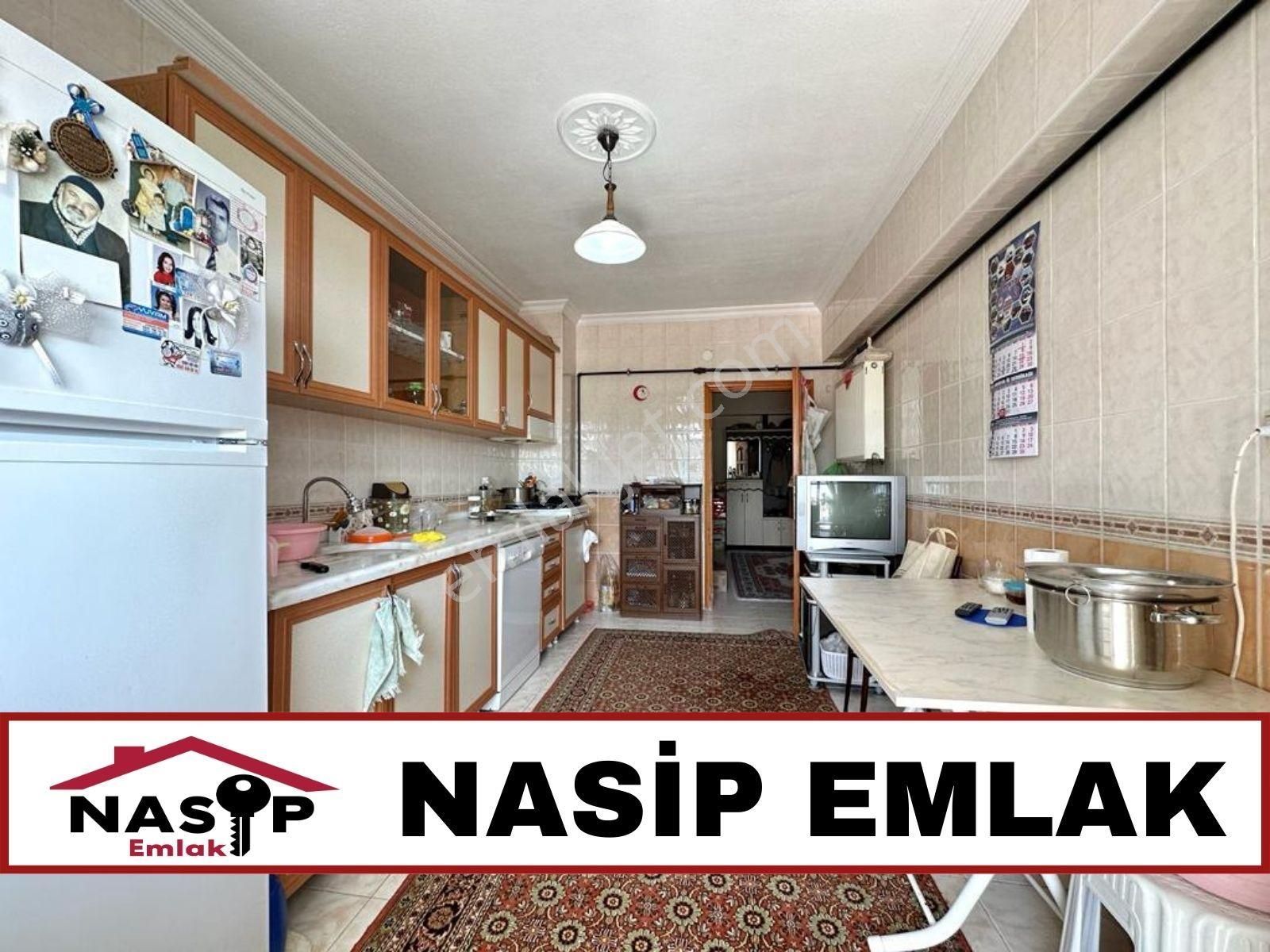 Pursaklar Merkez Satılık Daire  NASİP EMLAK'TAN 3+1 MERKEZ'DE KİLERLİ ÇİFT BALKON ÖN GÜNEY CEPHE DAİRE