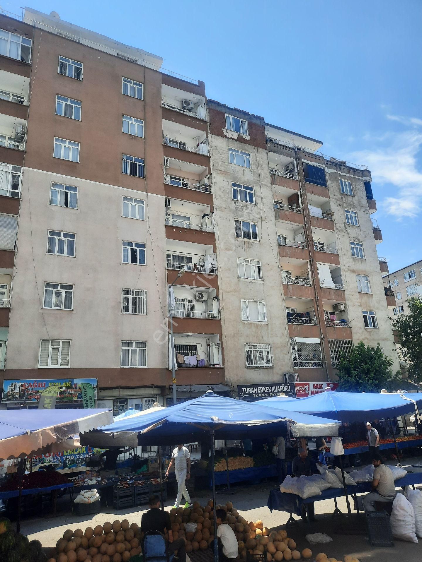 Bağlar Mevlana Halit Kiralık Daire Kiralık daire doğal gazlı asansörlü yok kat 4 bayramoğlunda 3+1 