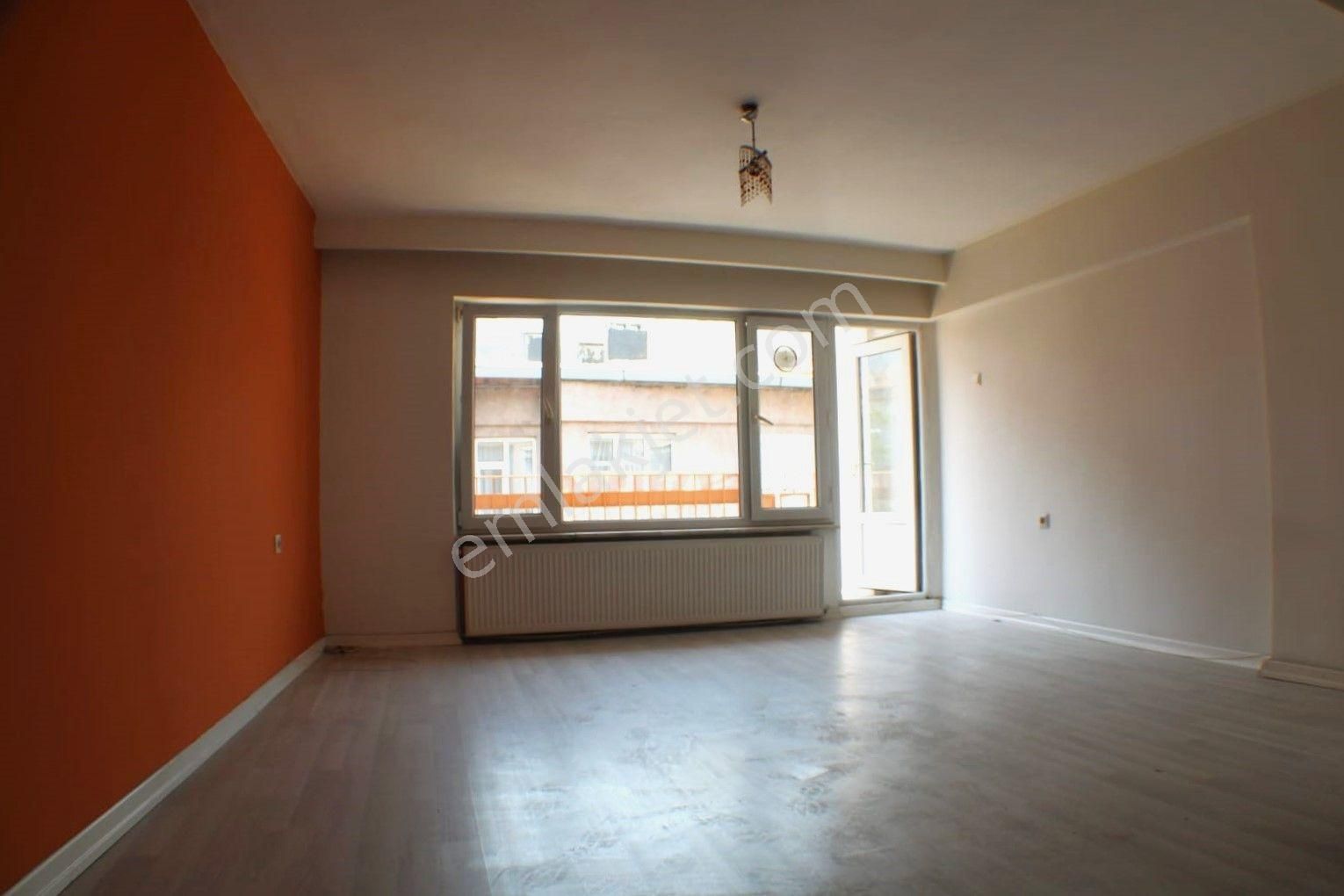 Yıldırım Kurtoğlu Satılık Daire BURSA SETBAŞI NAMAZGAH CADDESİ ÜZERİNDE 2+1 KOMBİLİ 80m2 4. KAT KOMBİLİ DAİRE SATILIK