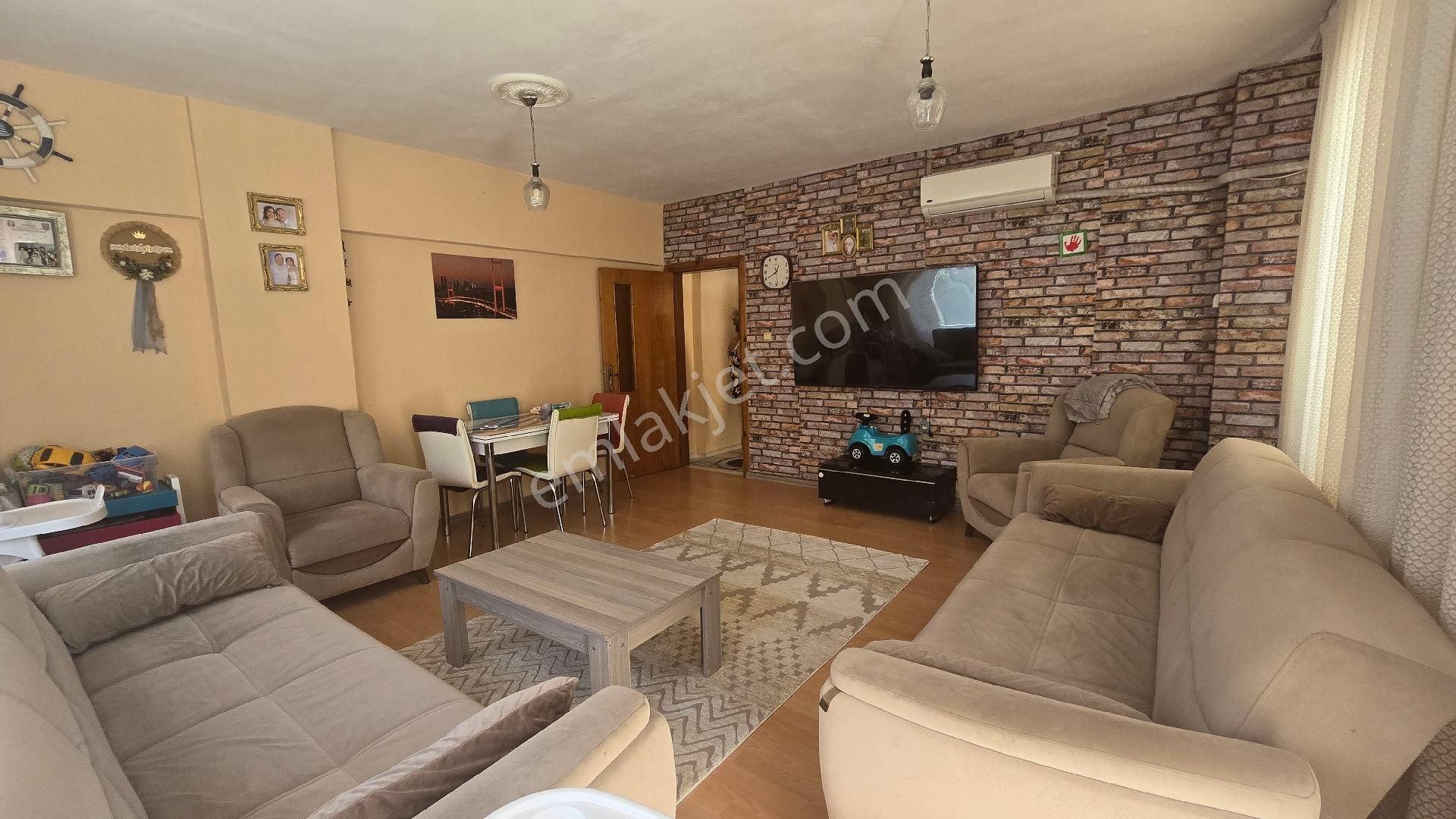 Marmaris Tepe Satılık Daire Marmaris Tepe Mahallesi 2+1 Kapalı Mutfak Satılık Daire