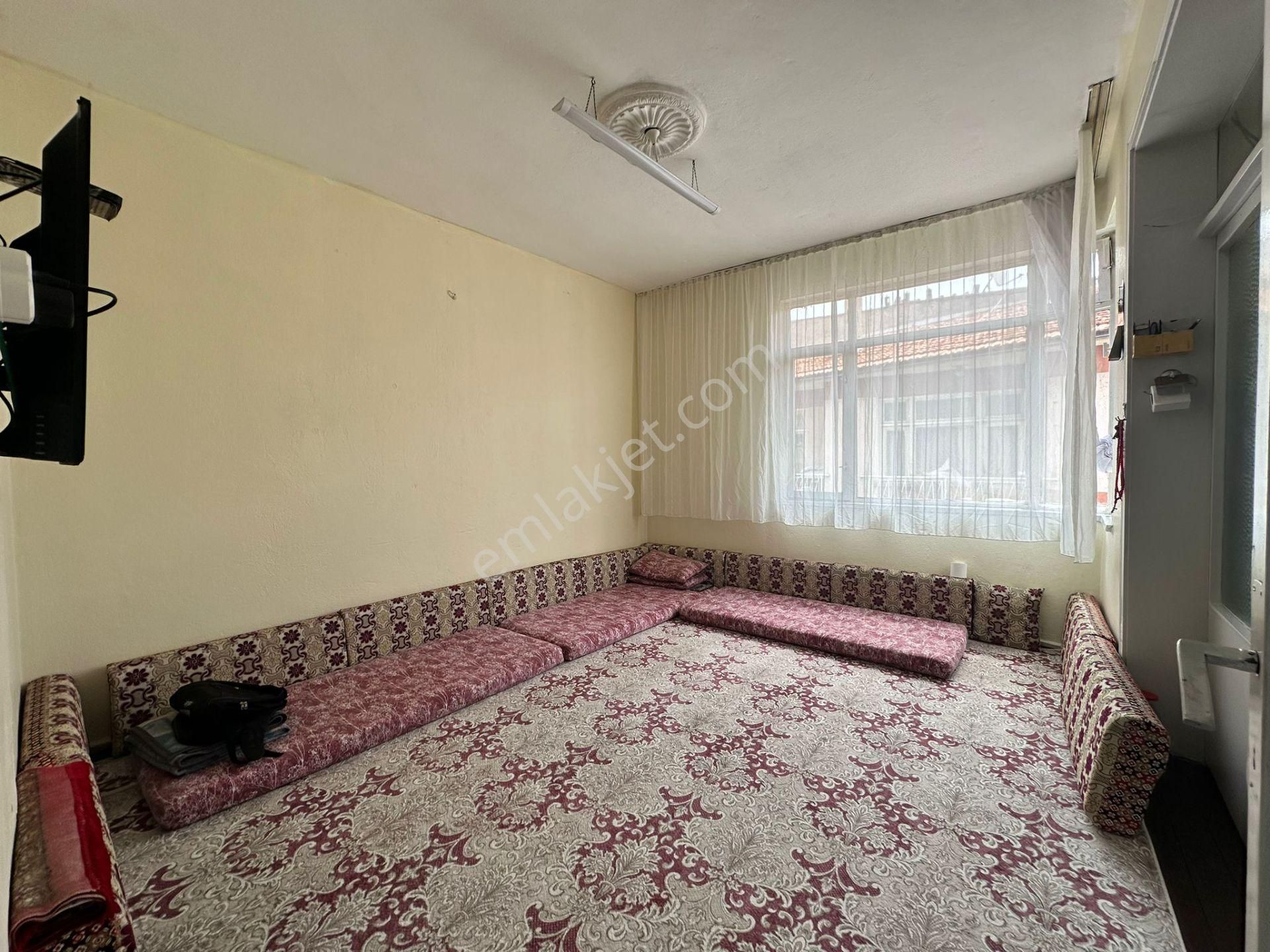 Karatay Şemsitebrizi Satılık Daire  ŞEMSİTEBRİZİ MAH. İSMET PAŞA OKULU KARŞISI 3+1 SATILIK DAİRE