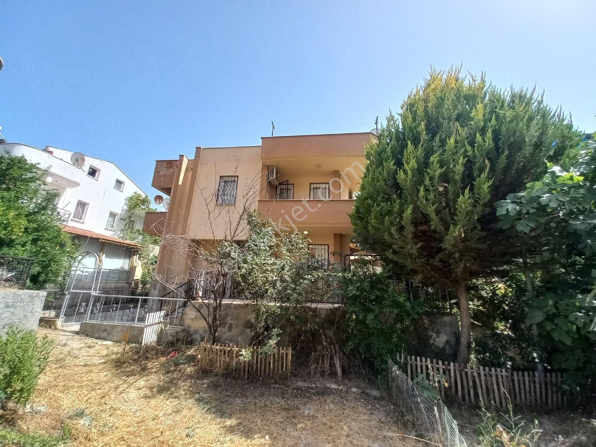 Kuşadası Değirmendere Satılık Villa Acil Satılık 4+1 Fırsat Villa