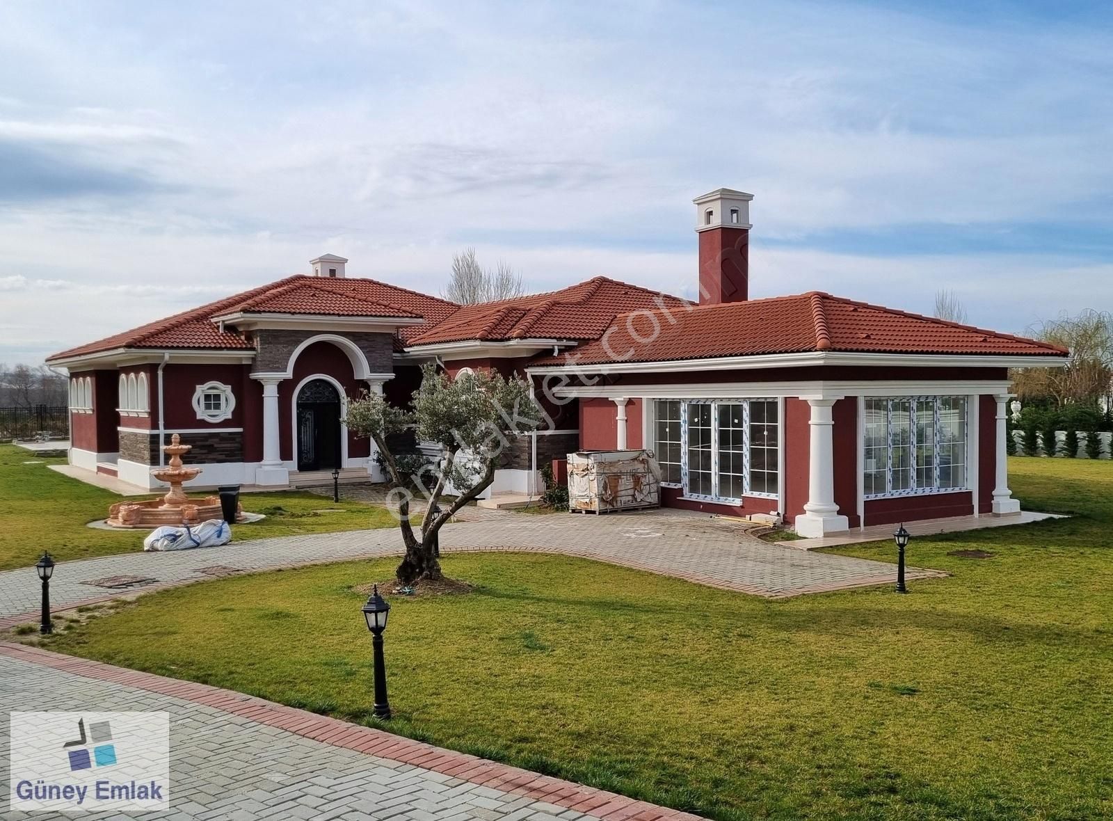 Büyükçekmece Karaağaç Satılık Villa ALKENT GÖL MALİKANELERİ 'nde MUHTEŞEM VİLLA
