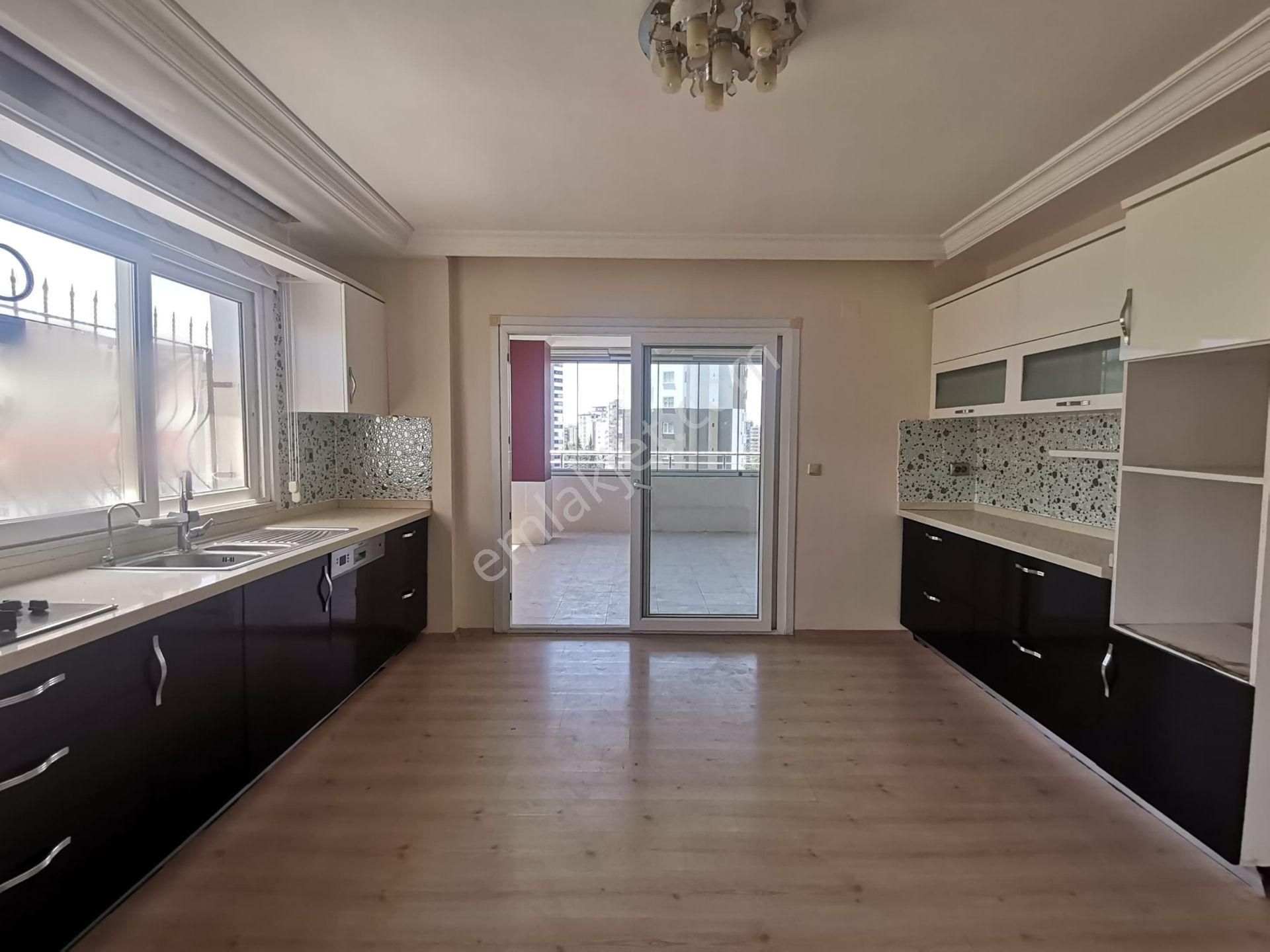 Çukurova Güzelyalı Kiralık Daire  GÜZELYALI S. DEMİREL'E 1 PARSEL GÖL MANZARALI 4+1 DAİRE