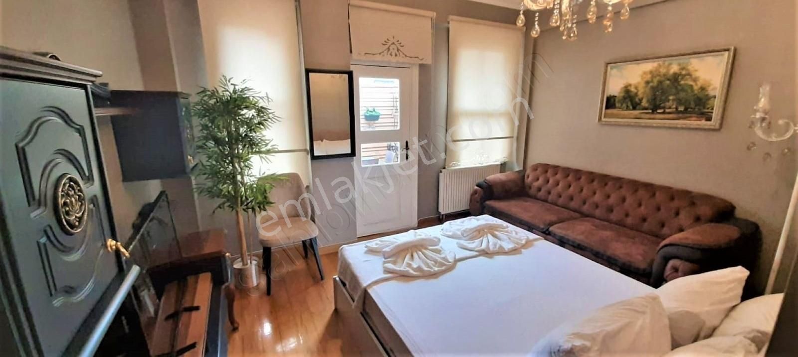 Üsküdar Mimar Sinan Günlük Kiralık Daire  Ailelere Özel Temiz Hijyenik Rahat 1+0 Daire 7/24