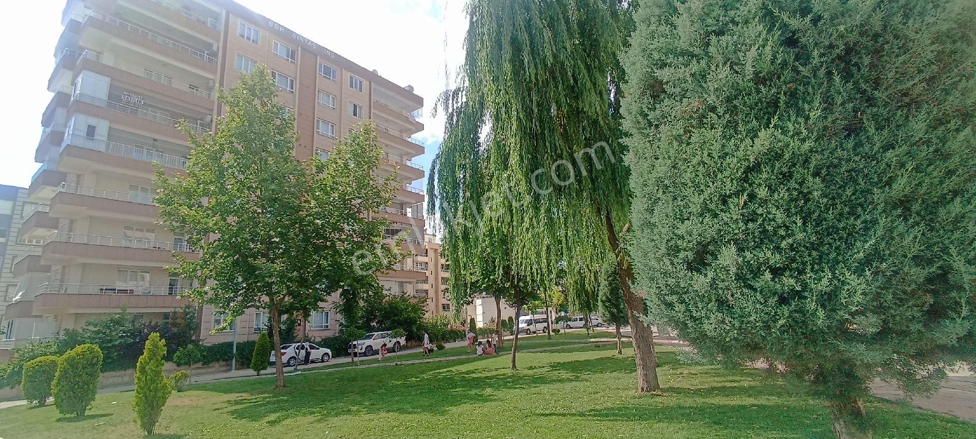 Karaköprü Atakent Kiralık Daire EMİN KONUT EMLAK GÜVENCESİYLE KİRALIK 3+1 DAİRE 