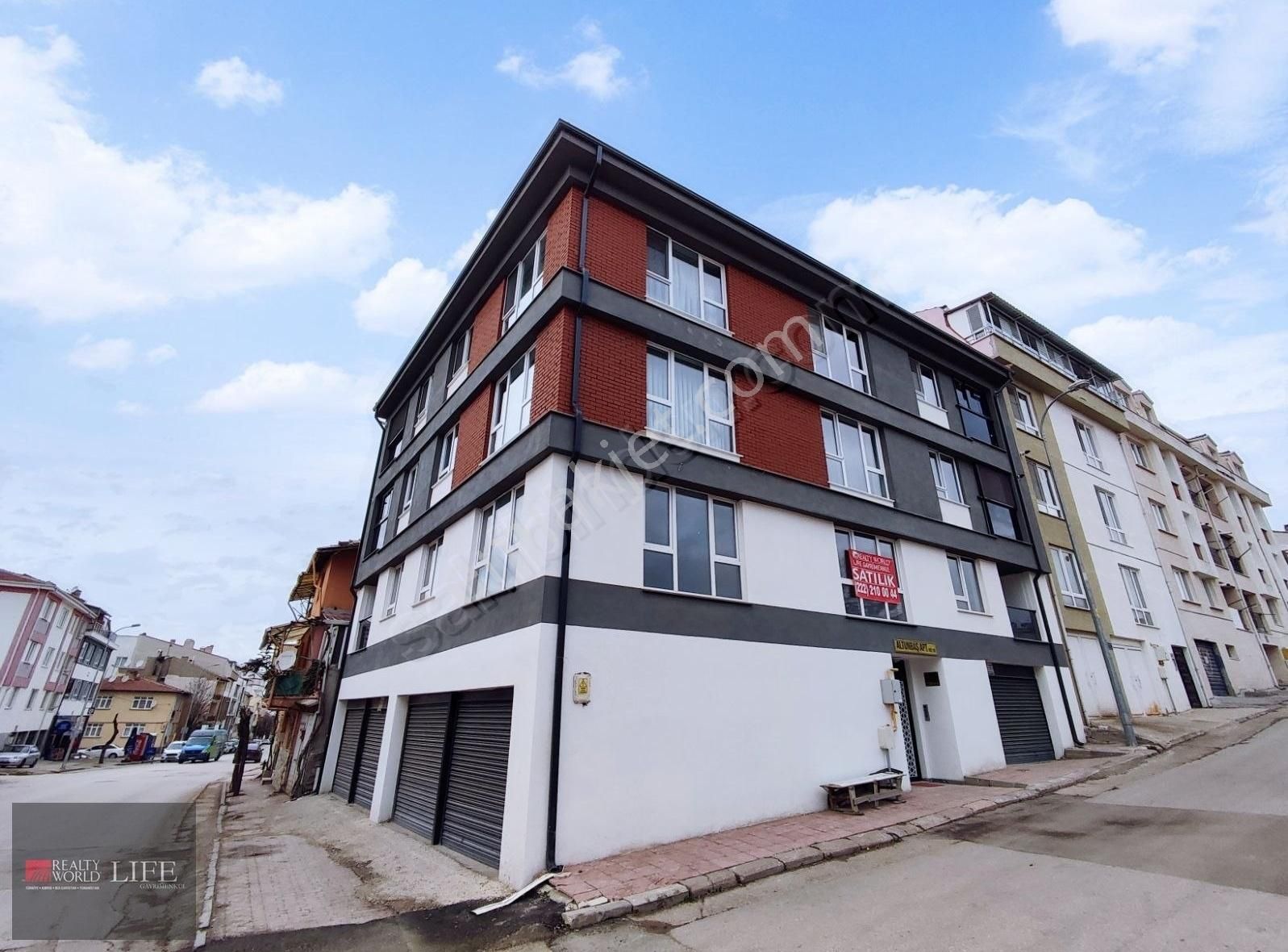 Odunpazarı Gültepe Satılık Daire Rw Lıfe/ Gültepe Mah. Özel Garajlı Sıfır 2+1 110m2 Daire