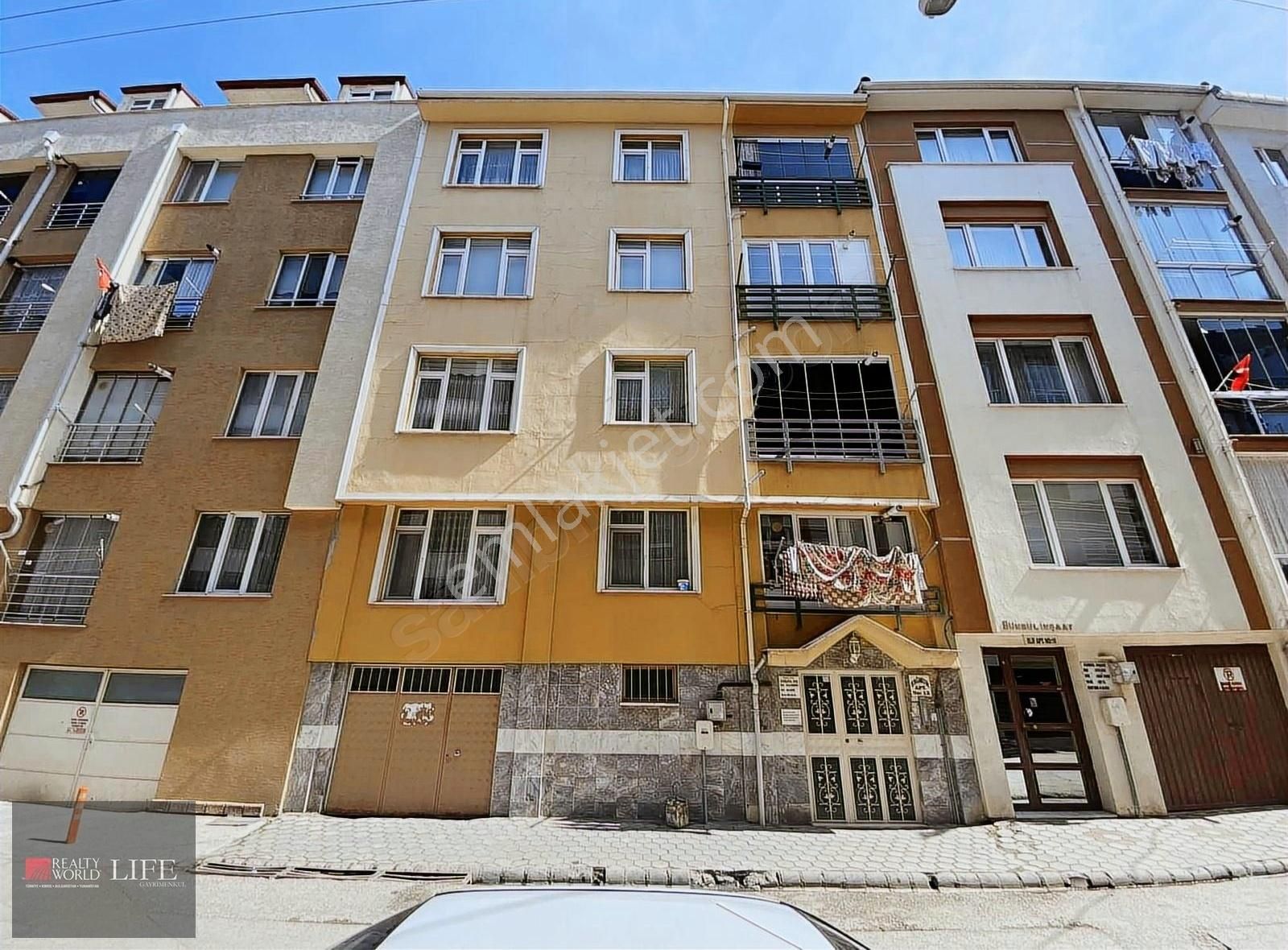 Tepebaşı Ömerağa Satılık Daire RW LIFE/ ÖMERAĞA MAH MÜKEMMEL KONUMDA GENİŞ 2+1 SATILIK DAİRE