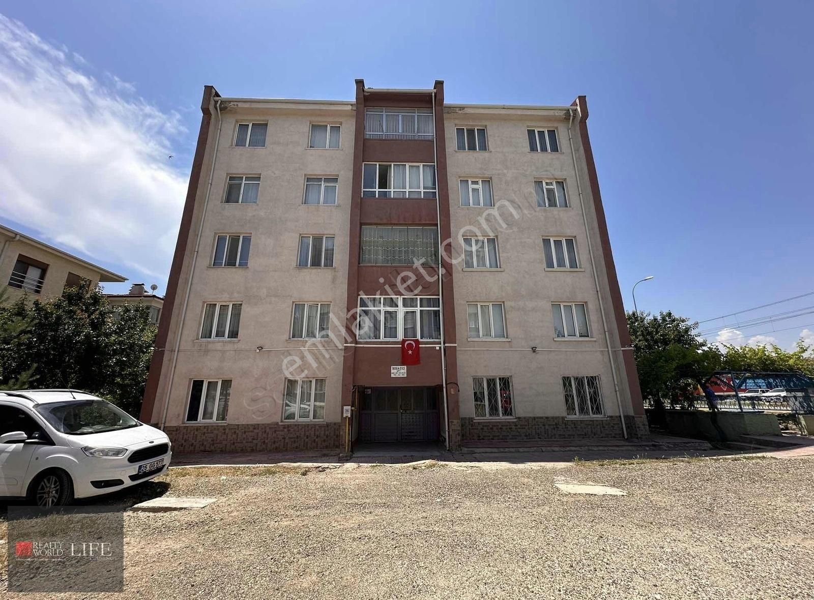 Tepebaşı Uluönder Satılık Daire RW LIFE / ULUÖNDER MAHALLESİ SSK BLOKLARINDA 3+1 SATILIK DAİRE