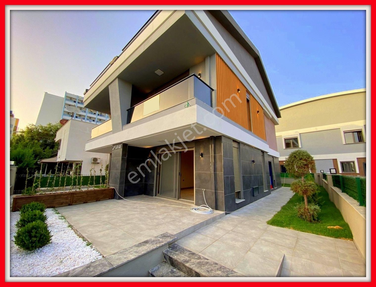 Didim Mersindere Satılık Yazlık  Didim'de Deniz Manzaralı 3+1 Yazlık Villa