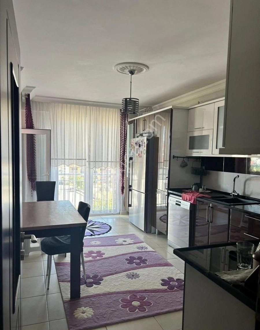 Merzifon Bahçelievler Satılık Daire KLASS EMLAKTAN MERZİFONDA SATILIK 4+1 DAİRE