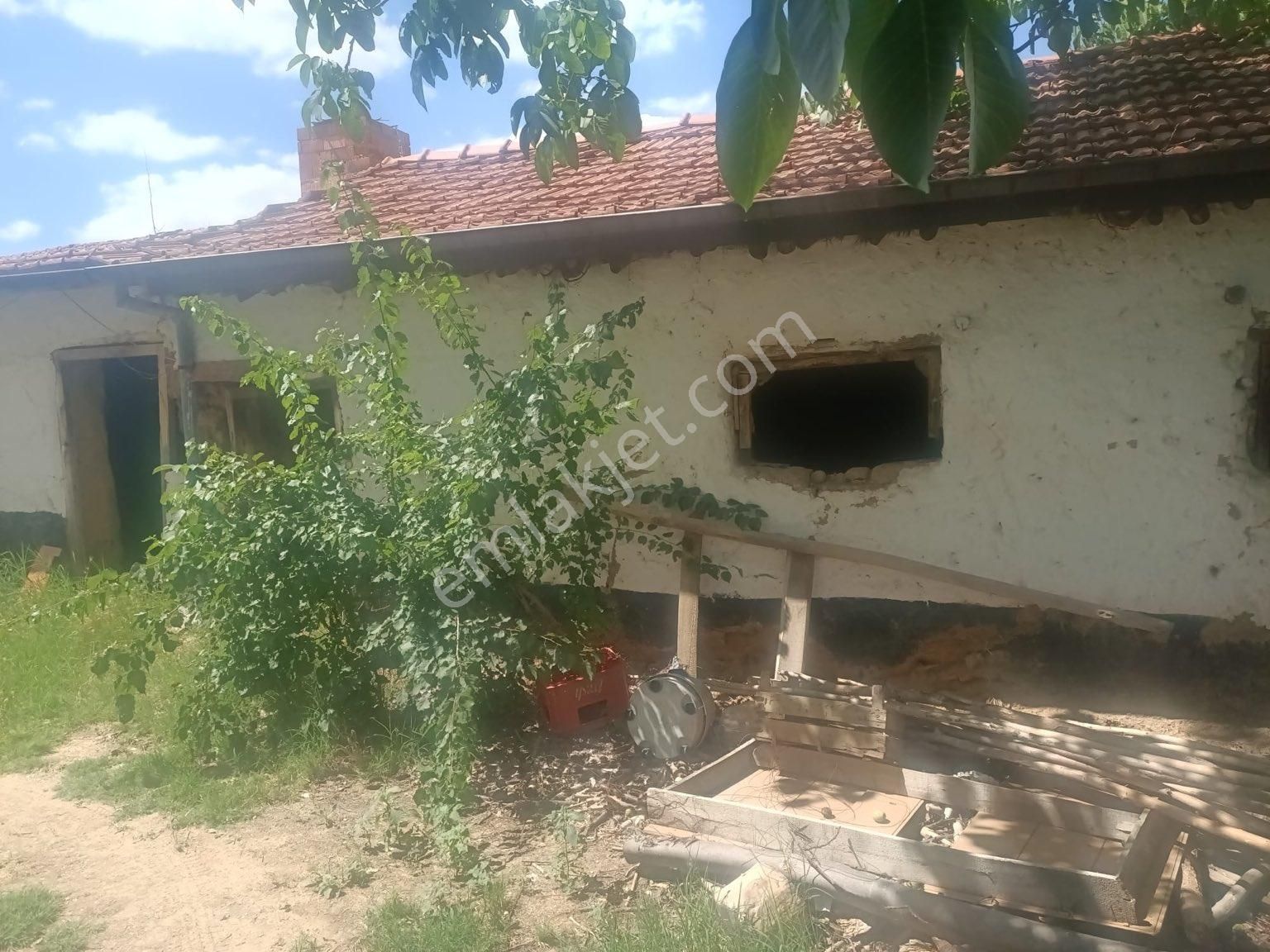 Çavdar Emlaktan Satılık Anayol Kenarında Ruhsatlı İki Katlı Müstakil Ev - Görsel 2