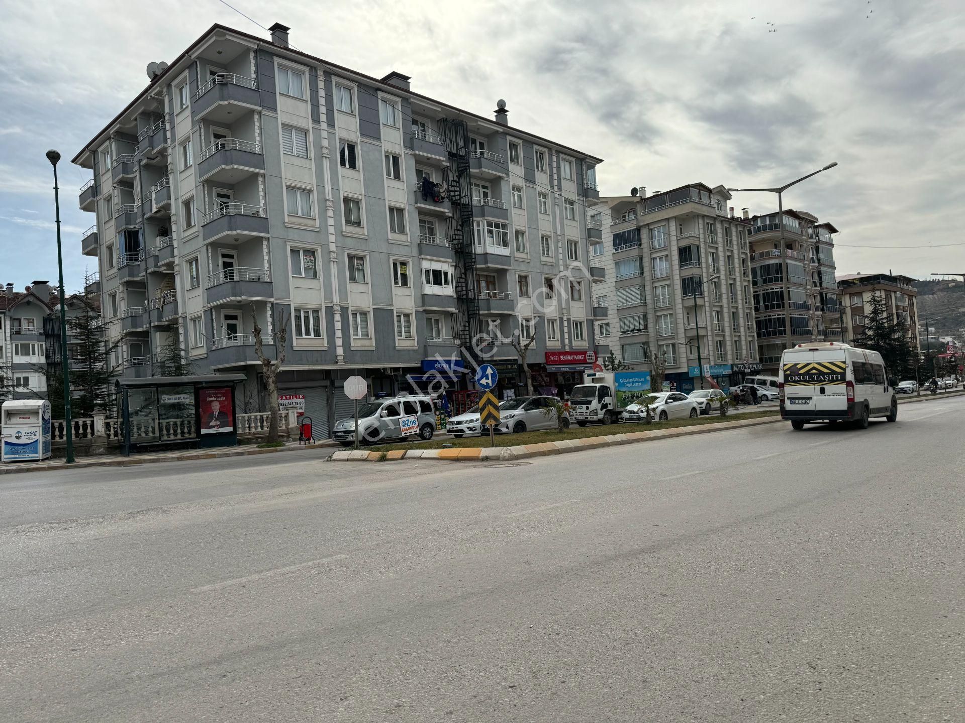 Tokat Merkez Karşıyaka Satılık Daire  TOKAT KARŞIYAKADA MERKEZİ KONUMDA KÖŞE BAŞI KİRACILI 3+1 ARA KAT