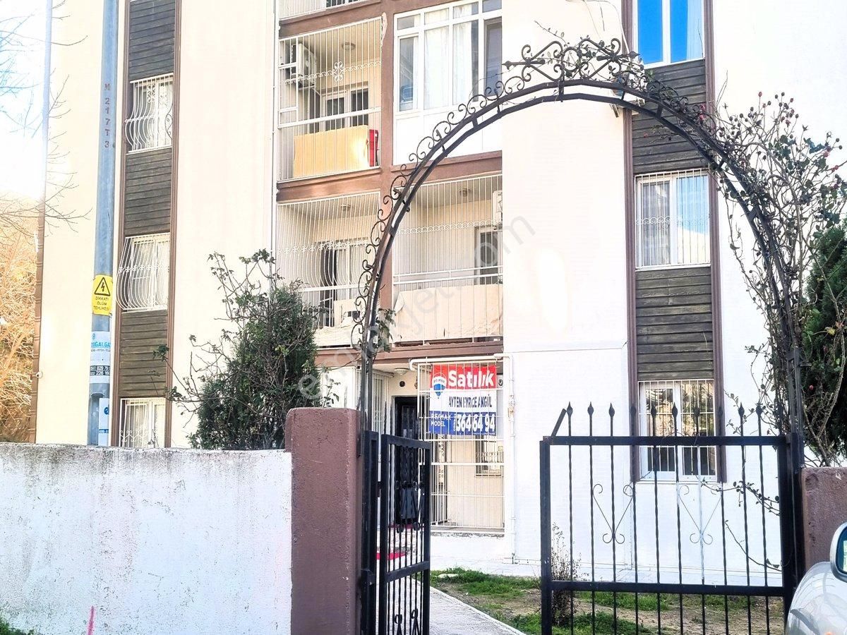 Çiğli Cumhuriyet Satılık Daire Çiğli Site İçinde Satılık Kupon Daire