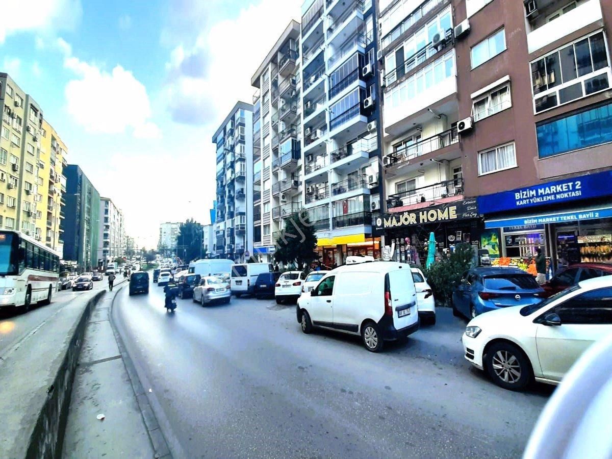 Konak Zafertepe Satılık Daire Eşrefpaşa Caddesi Üzerinde Geniş Ve Ferah Satılık Daire