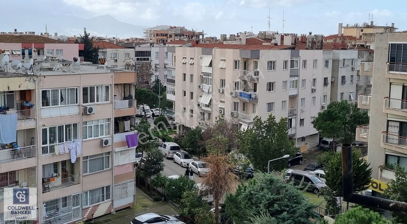 Karşıyaka Bahçelievler Satılık Daire İzmir Karşıyaka Bahçelievler'de Satılık 3+1 Daire!