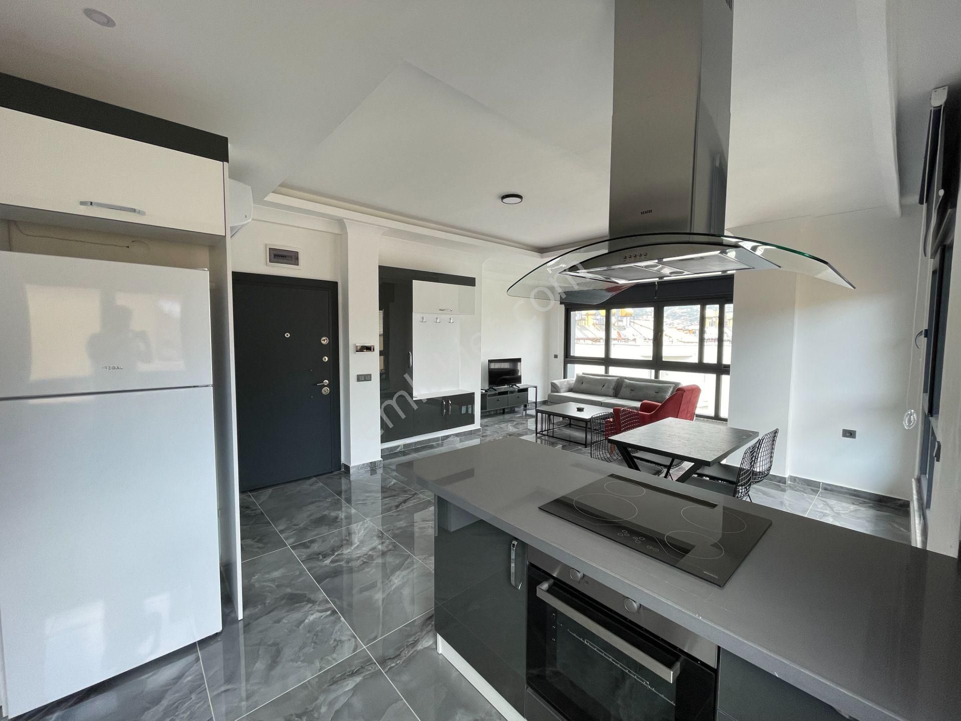 Alanya Merkezde 2+1 Dubleks Manzaralı Denize 100m - Görsel 5